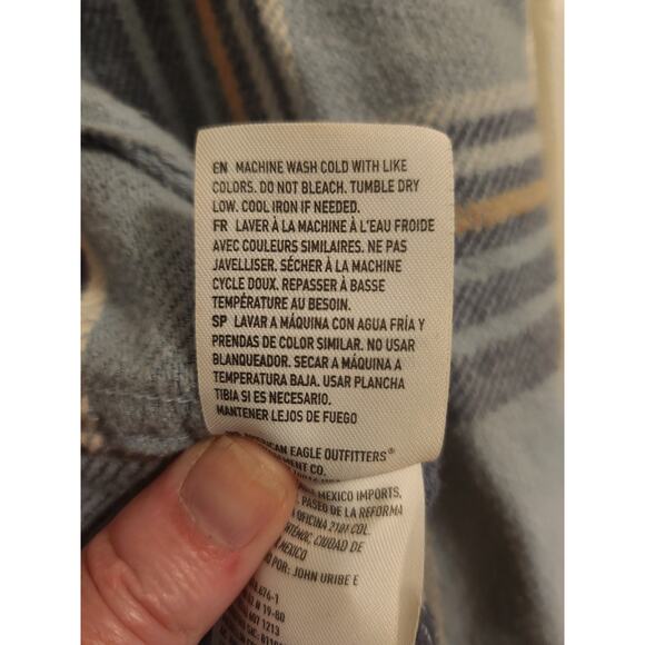 American Eagle Shirt XS Blue Plaid Flannel Relaxed‎ Fit Button-down - Picture 6 of 10